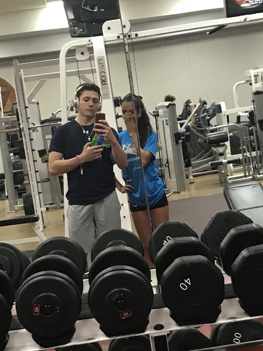 no_splash's tweet photo. Evan Jones @no_splash takes out Riley Fitzpatrick from @betterhydroman                                    @ELWaterWars2k18 https://t.co/2xjLUAli0a