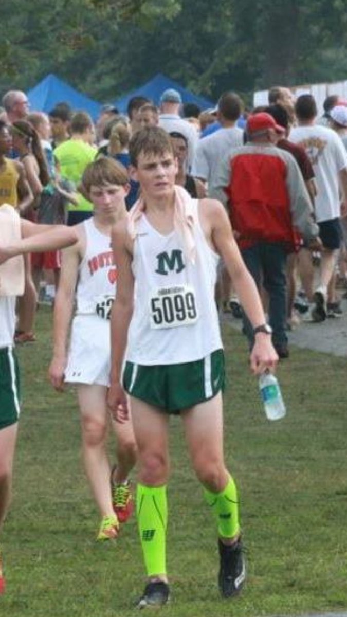 DeltaChi_BG's tweet photo. Our #ManOfMonday this week is @Michael_B_07 

Some of you may not know, Bosco declined multiple D1 offers to run track in college so he could attend Bowling Green! https://t.co/UECIKb06xh