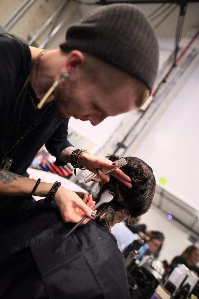 SebastianProUSA's tweet photo. BTS at #MAISONtheFAUX with the @HarlotSalon Team led by WNA Affiliated Winner 2018 #JonathanJames along with WNA Professional Winner 2017 #LauraRocha and WNA Professional Winner 2015 @olivershortall. #LAFW https://t.co/vphPEbLflL