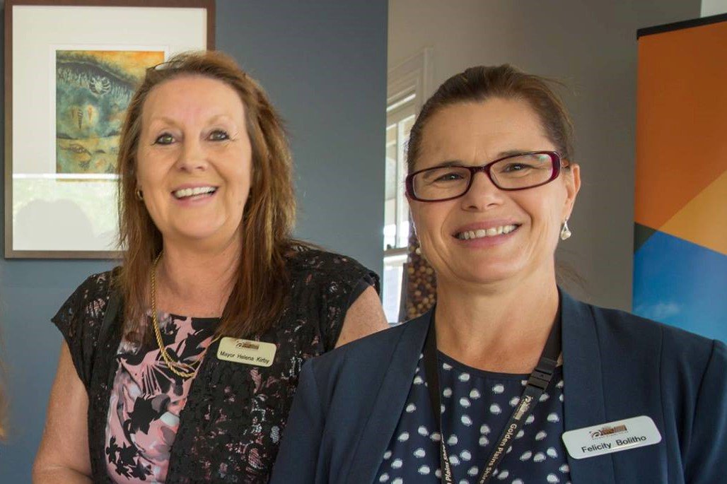 .<a href="/GPSCouncilNews/">Golden Plains Shire</a> Business Networking events always worth supporting 2 discuss regional issues with business practioners, Mayor Helena Kirby, CEO Eric Braslis, &amp; <a href="/FBolitho/">Felicity✨</a>  <a href="/FedUniAustralia/">Federation University</a> appreciates our relationships - Thanks!