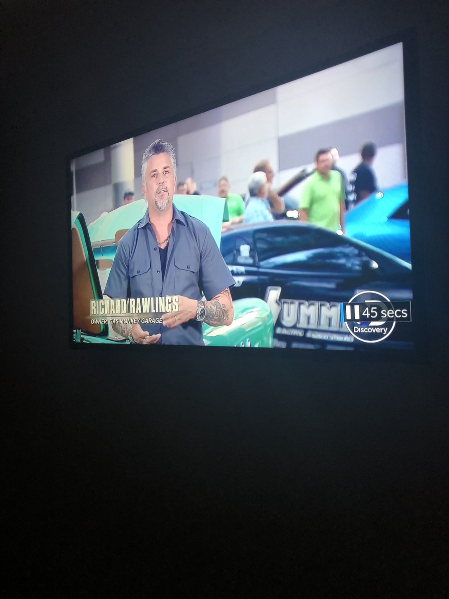Nice backdrop you’ve got there <a href="/RRRawlings/">Richard Ray Rawlings</a> #1955Buick <a href="/SEMASHOW/">SEMA Show</a> <a href="/FastNLoudTV/">Fast N' Loud</a> #GYSOT