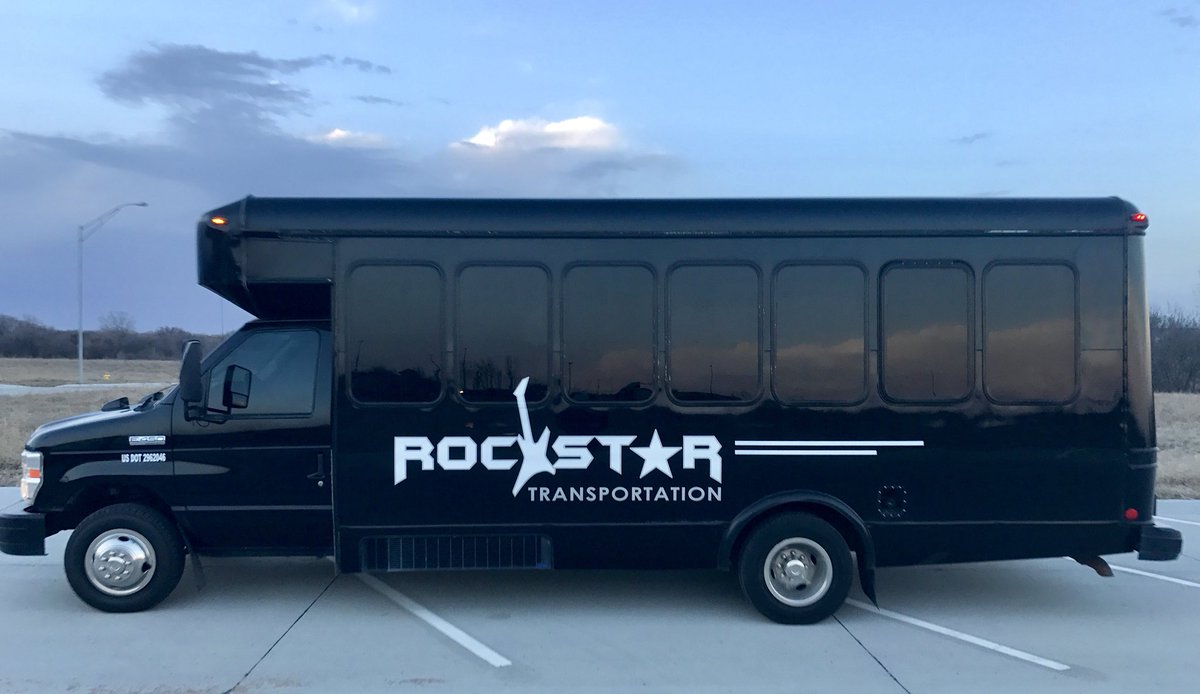 Rockstarlimobus's tweet photo. Go to prom like a Rockstar on our 14 passenger limo bus and pull up in style. Still running introductory rates. 40-480-5132 https://t.co/niv173C2Zy