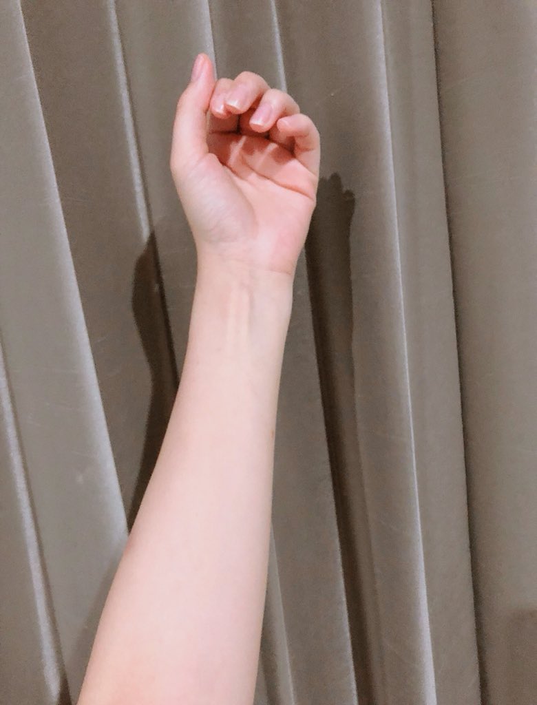 dwplus888's tweet image. มารีวิวให้ดูชัดๆ  #dwcollagen 
คือกินมาหลายตัว ทั้งเหม็น ทั้งคาว ทั้งไม่เห็นผลการเปลี่ยนแปลง แต่กินัวนี้คืนเดียวรู้เรื่อง ผิวฟู ผิวแพง ชอบผิวแบบนี้มาก ผิวคุณหนู #ถูกและดีบอกต่อ290฿
#howtoperfect ขาว #O2soSTRONG