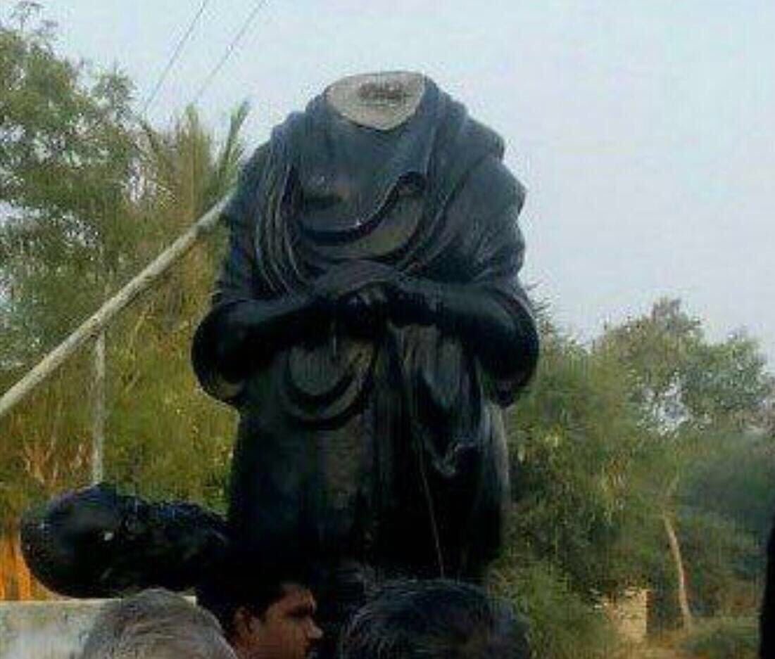 RahulGandhi's tweet image. When the RSS &amp;amp; BJP encouraged the tearing down of Lenin statues in Tripura, they signalled their cadres to destroy statues of those who opposed their ideology, like Periyar, the great social reformer who fought for the Dalits. His statue too was destroyed today in Tamil Nadu.