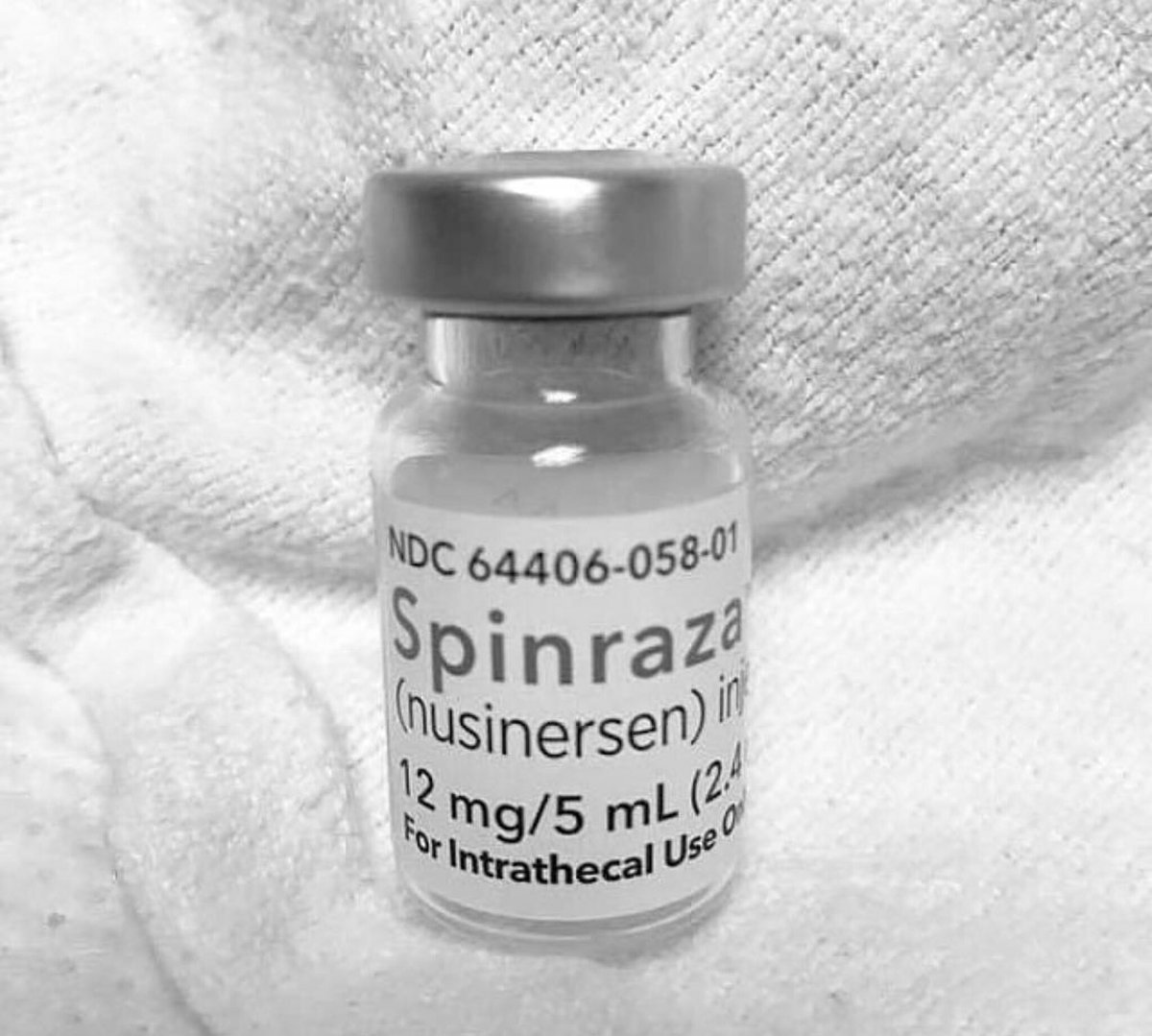 Hasta yakınlarının elleri kolları bağlı!
Bu sese kulak verin.

 #suSMAilacimiver 

#smabenimleyürü

#SMAçaresizdeğil