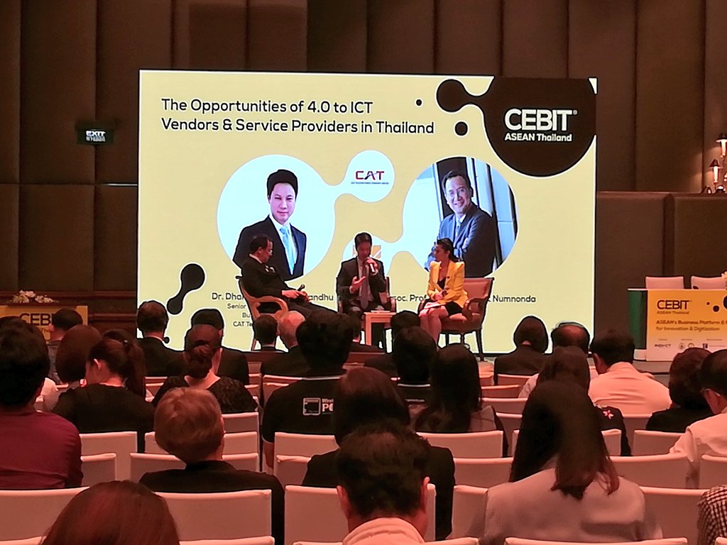 somcity's tweet photo. Getting ready for @cebit #Asean @cebitasean 😎👍 #SoMCity #SoMaTech #CebitAsean #Tech #Cebit #Bangkok #Thailand https://t.co/mcbrkLwv0K