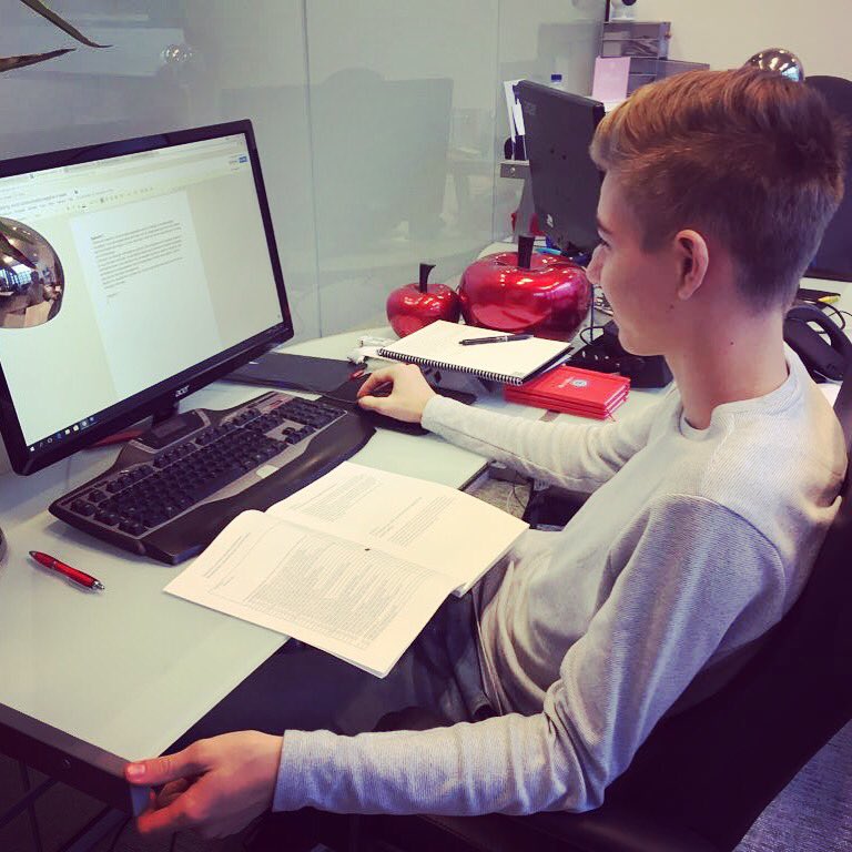 Jesper is vandaag jarig! Van harte gefeliciteerd. 🎉
