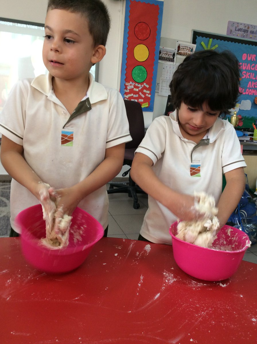 CarmenCatin's tweet photo. Today we ended our unit of inquiry by making bread, jam and butter.
#sharingtheplanet #plantsgiveusfood #learningthroughinquiry @GCSPYPCor #happinessislearningsomethingnew @gcsearlyyears @MrJamiePlunkett #GCSKGFun #BeHappyBeGCS https://t.co/Qf2Ru1ZluM
