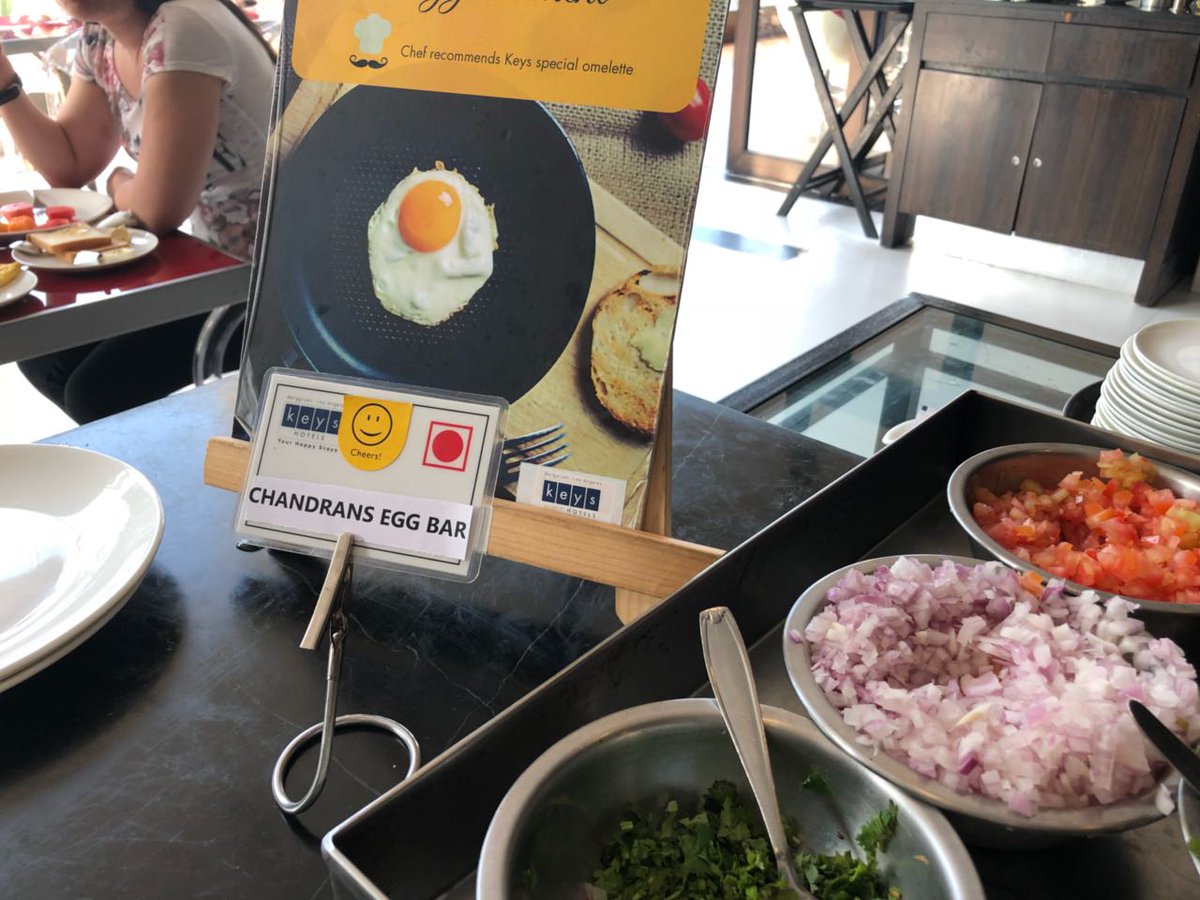 keyshotels's tweet photo. There is nothing else in the world that makes people happier than food. Celebrating #worldhappinessday with amazing #food and people at Keys Select Hotel, Kochi
#keyshotels #happyday #yourhappystay #worldhappinessweek #achedin #HappyStays #InternationalDayOfHappiness #KeysSelect https://t.co/ffwaLYQz1p