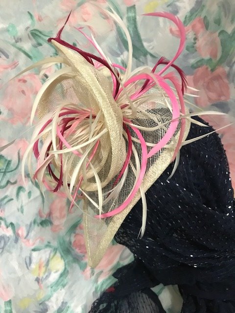 ClassyHatter's tweet photo. revamp an existing fascinator and add feathers or flowers to change up the colour and look to match your outfit https://t.co/3k7c6aRmnc