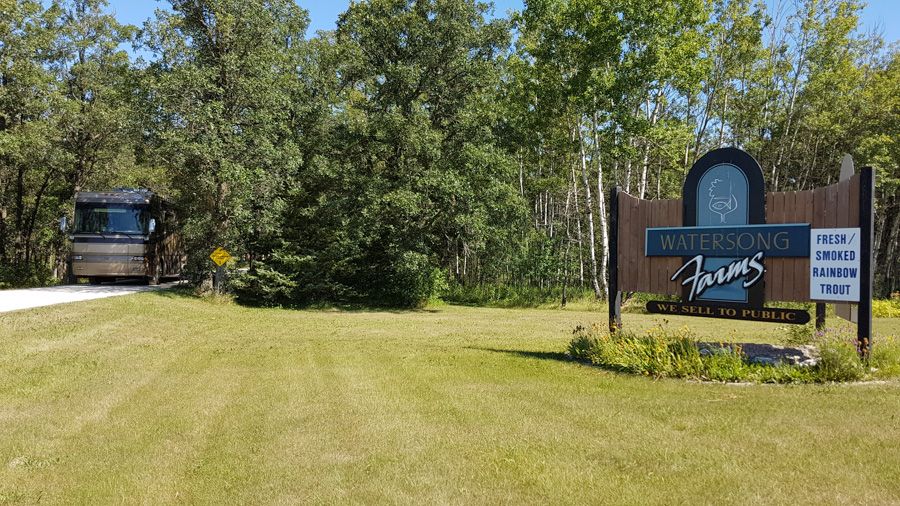 explorking's tweet photo. Explorking in Canada a bit more. This was last year, great times @watersongfarms! https://t.co/kAOXCDldZ0 #explorking #RV #RVing #camping #roadtrip #motorhome #travel #rvliving #wanderinglife #GoRVing #vanlife https://t.co/kAVduh5fq3