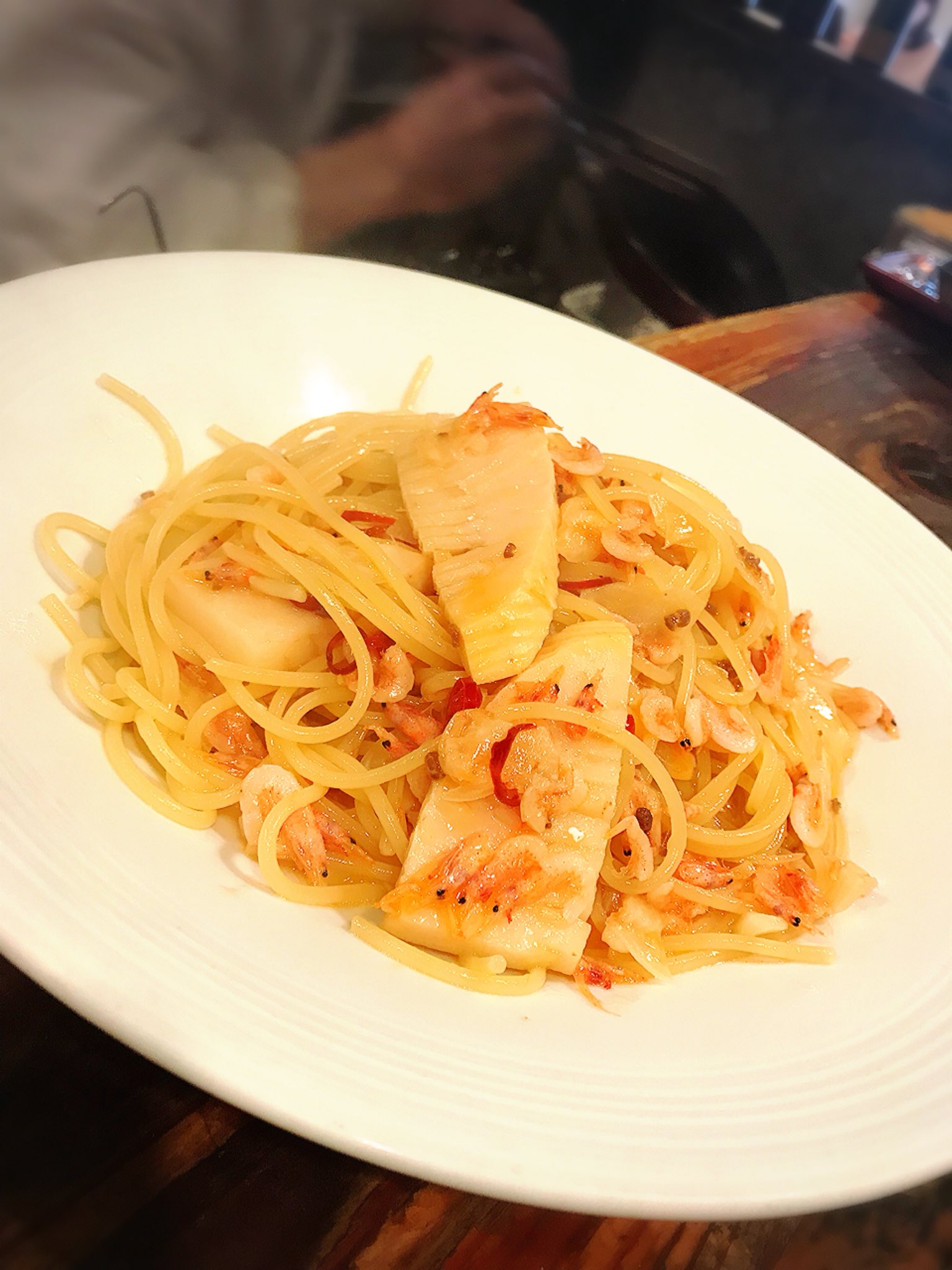 松下雄二屋 公式 桜えびとタケノコとまぐろ酒盗のペペロンチーノ 春のパスタが始まりました T Co Aw8znkksx5 Twitter