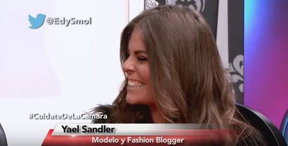 La tercer invitada de la noche en #CuidateDeLaCamara con <a href="/EdySmol/">💭EDYSMOL</a> es <a href="/yaelsandler1/">Yael sandler</a>