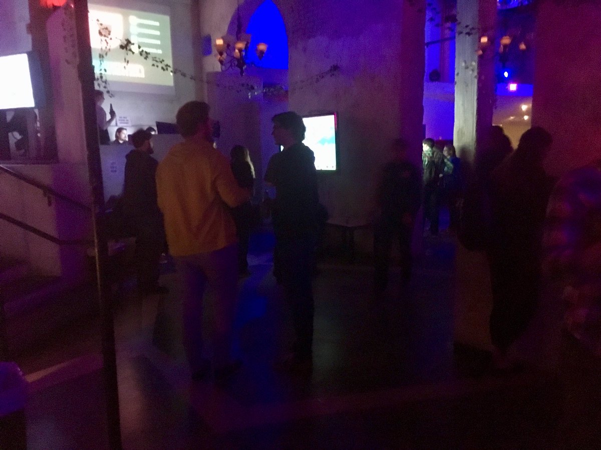 JustinTPhillips's tweet image. Gotta love a good videogame party. #gameVibes #GDC2018 #smashBros #mingle