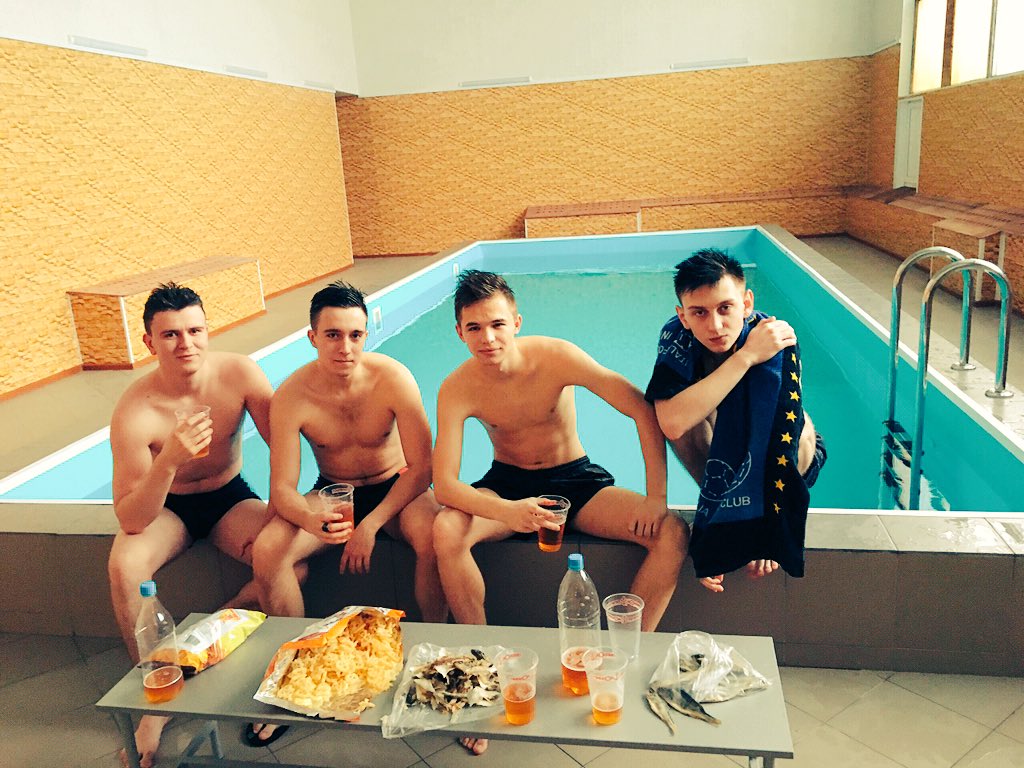 ivanpurplepimp's tweet photo. запомни молодость 

старый гном - запомни 🎧 https://t.co/HpdHIWTWRA
