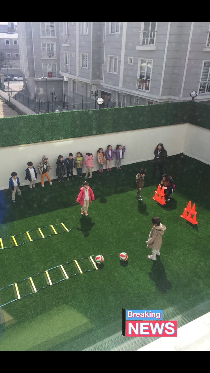 BeykentDogaIlk's tweet photo. Arka bahçemizde 4 yaş oyunlara başladı ⚽️ #gardengames #agefour #kindergarden @DogaOkullari @BardakciBatuhan @NihandeAtasever https://t.co/fBL8MhIvNn
