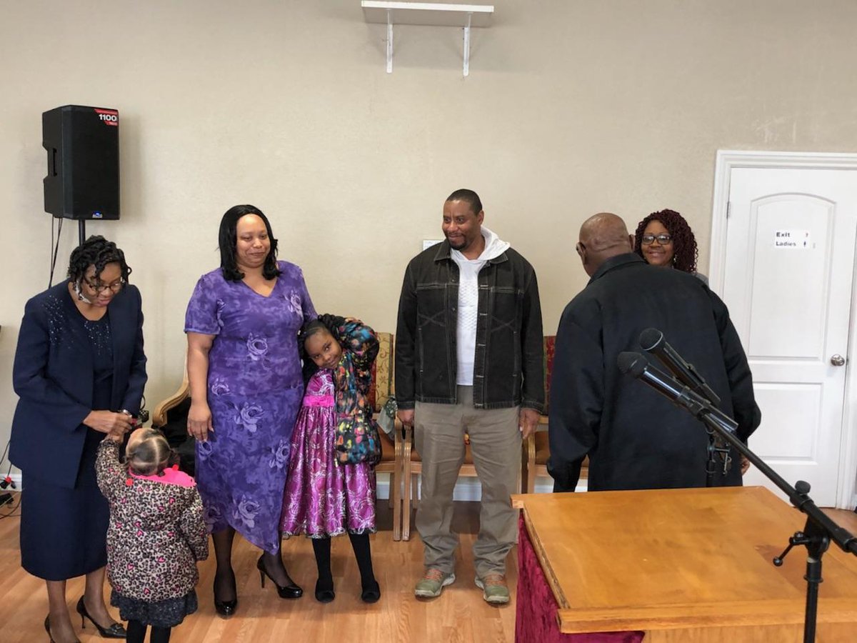 bishopallenifbc's tweet photo. HERE WE (GROW) AGAIN (Pictures)

Not doing Church As Usual!

(GSTCC) Greater Solomon Temple Community Church 

Bishop Ron Allen Ph.D.
Pastor https://t.co/2i3OP92dKE