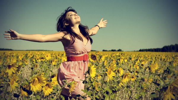 ӨНӨӨДӨР ДЭЛХИЙН АЗ ЖАРГАЛЫН ӨДӨР ТОХИОЖ БАЙНА