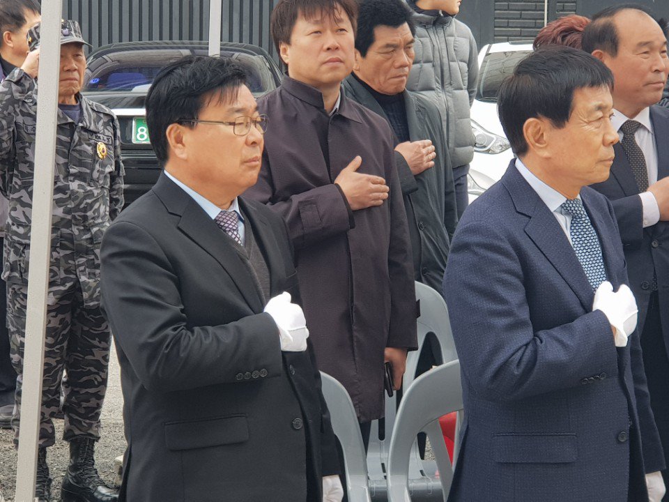 big_happyko's tweet image. blog.naver.com/koseungeui/221…

#고승의 
#인천교육
#인천교육감예비후보 

오늘 대한민국 특수임무유공자회 인천광역시지부
추모관 개관식에 참석하였습니다.
조국을 위하여 순국하신 분들을 기억하는 공간입니다.
조국을 위한 헌신 잊지 않겠습니다.
  
인천시교육감 예비후보 고승의