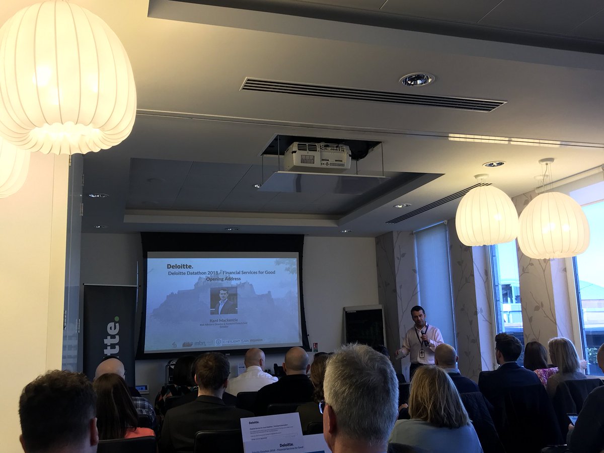 mcd_ails's tweet photo. It’s been a looooooong few days but excited for all the presentations to come! Great experience at my first (and hopefully not last) datathon #DeloitteDatathon18 #DataFest18 @DataLabScotland @DataFest_ https://t.co/toUanxCnJS
