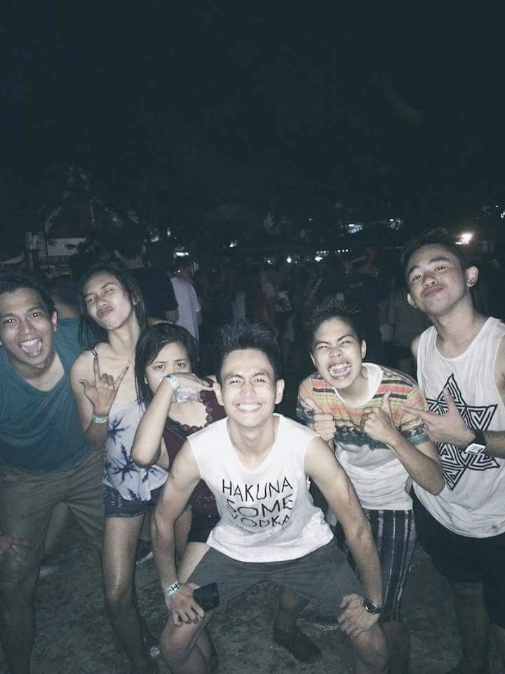 johnyasuncion07's tweet photo. TB: 2 years since the best sem-ender celebration ❤ Nakakamiss mga kasama ko dito oh. Kumpleto pa eh #TeamBess #PUP #DrizzlePUP https://t.co/Mh5dZm4ypV