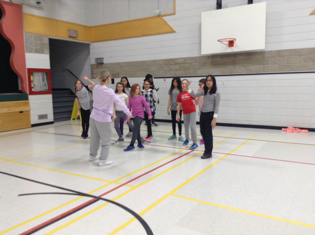 MmePartridge's tweet photo. Bustin' moves with @Ebnfloh yesterday! Go see them @RedLakeDHS tonight (March 20) at 7:30!#SorryNotSorry the pictures are blurry! We were having a blast! @RedLakeMadsenPS https://t.co/nc7Z8uuBtL