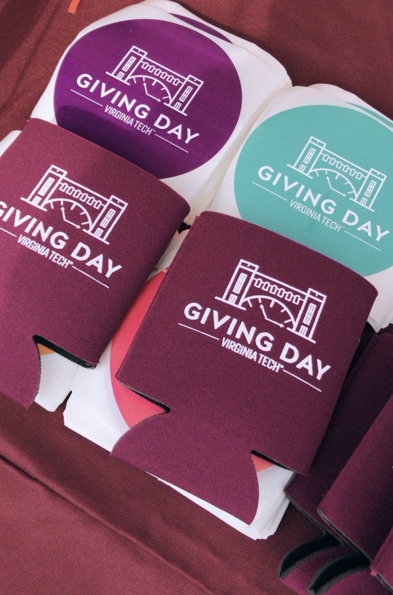 virginia_tech's tweet photo. We're still giving out ❗️FREE❗️ t-shirts, cookies, candy, koozies, and more today (yes, even in the rain). Find us on the Drillfield from 10-2 &amp; find yourself taking home a lot of free stuff for #VTGivingDay!

🏃‍♀️ Run, don't walk. 👉 https://t.co/5TQzGqyZlG https://t.co/InwlcHPzOG