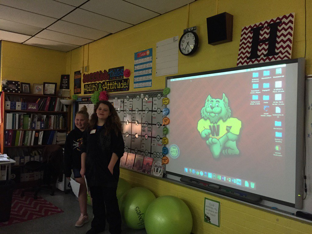 KimFowlerFox's tweet image. Future cosmetologist and basketball player present their research in careers at Fairview Elementary!