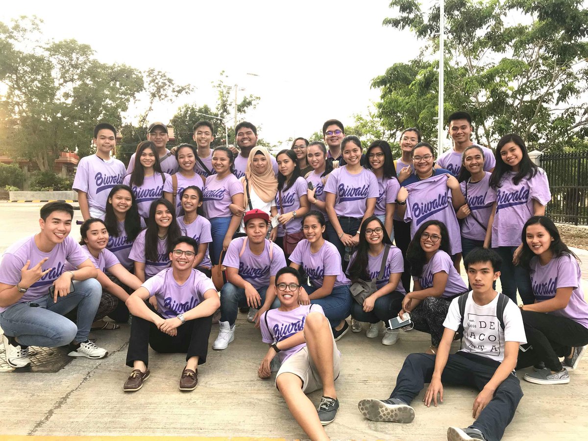 migibotz's tweet photo. Spending 2 years with these people gave me memories I would cherish for a lifetime ๐ thank you fam! Congrats to us! โ๏ธ๐
#Biwald
#Bayma https://t.co/yoo5b4Yo85