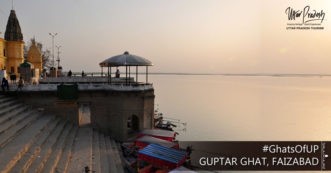 uptourismgov's tweet photo. Guptar ghat on the bank of River #Saryu is believed to be the spot where Lord Rama took Jal Samadhi. It comprises a series of well-maintained Ghats built by Raja Darshan Singh in the 19th century. #GhatsOfUP https://t.co/BNFhsL9Enw