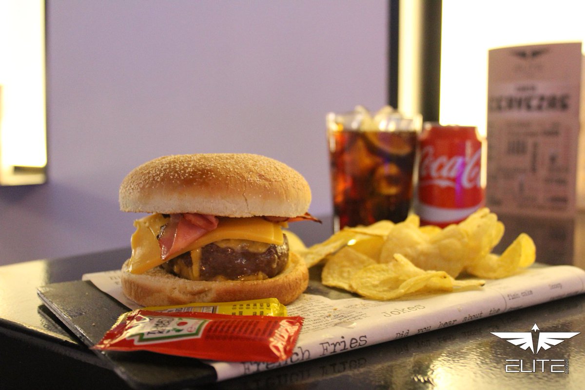 DiamondEC_MAD's tweet photo. ¿Qué hora es? ¡Es hora de comer! Nuestro #ChefElite se prepara para cocinar los mejores platillos, llenos de amor y de magia oscura que te hará ganar todas las partidas de hoy. ♥️😍 https://t.co/oHUKiclwYh