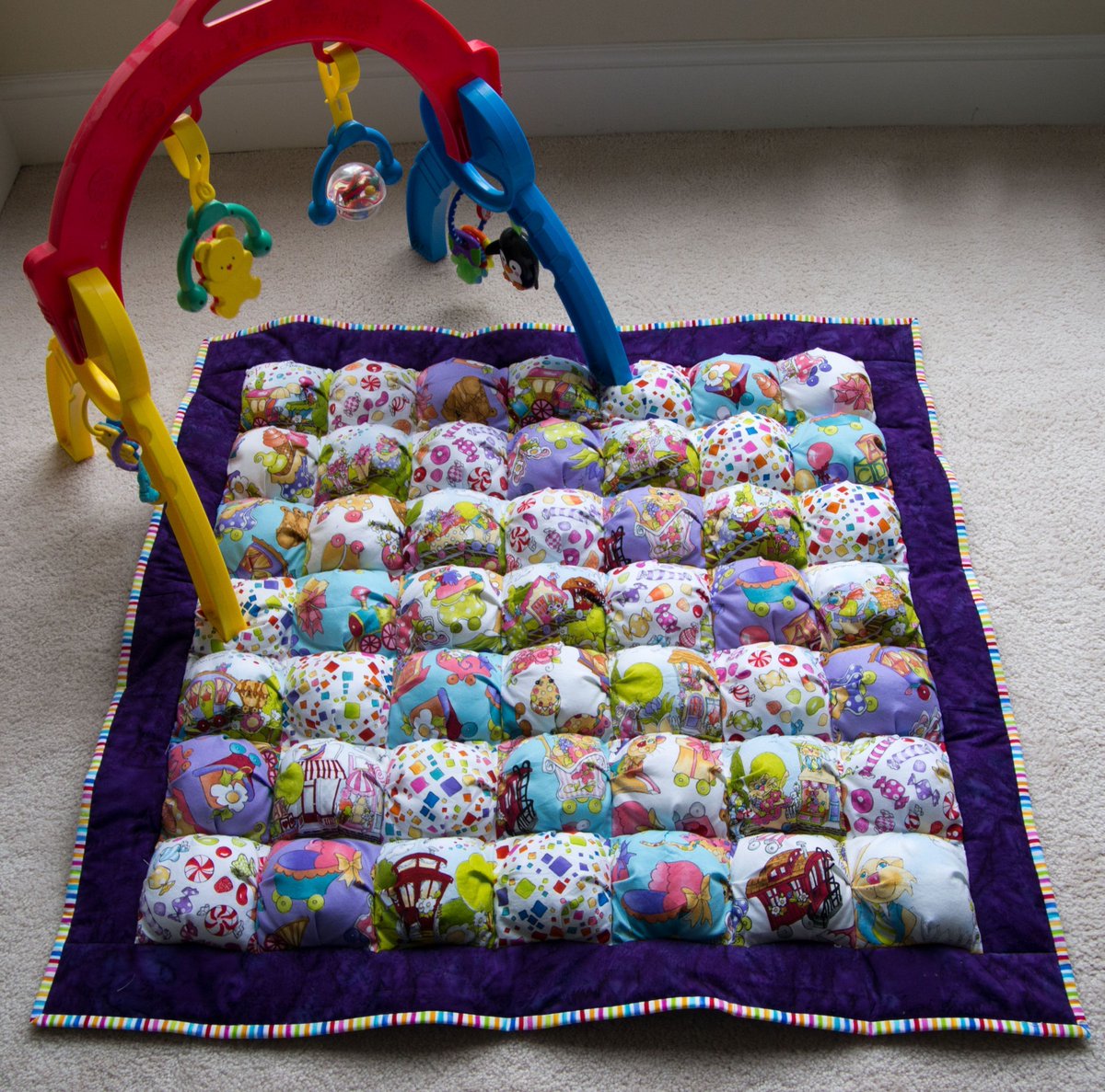 howarths63's tweet photo. The #Precious Express #TummyTime#tummyTime #Quilt perfect #ShowerGift  #Newborn #Nursery #newMom #BabyGift #bubblequilt #girlquilt #BoyQuilt #babyfloormat #puffquilt #babyhandmadequilt #minkyblanket #babyquilt #babyshowergift #babygirl  #BabyBoy  https://t.co/nkVI6UmiTx https://t.co/ctMi7hQTHZ
