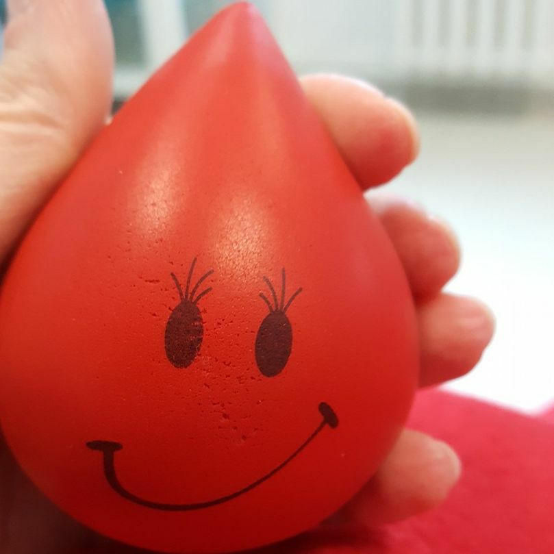 AsinsDonori's tweet photo. Mīļais donor! Smaidulis Tevi gaida ciemos. Vēl joprojām īpaši gaidām A+ un A- asinsgrupas donorus. #MumsIrVienaAsinsrite https://t.co/khGV5sYZ8p