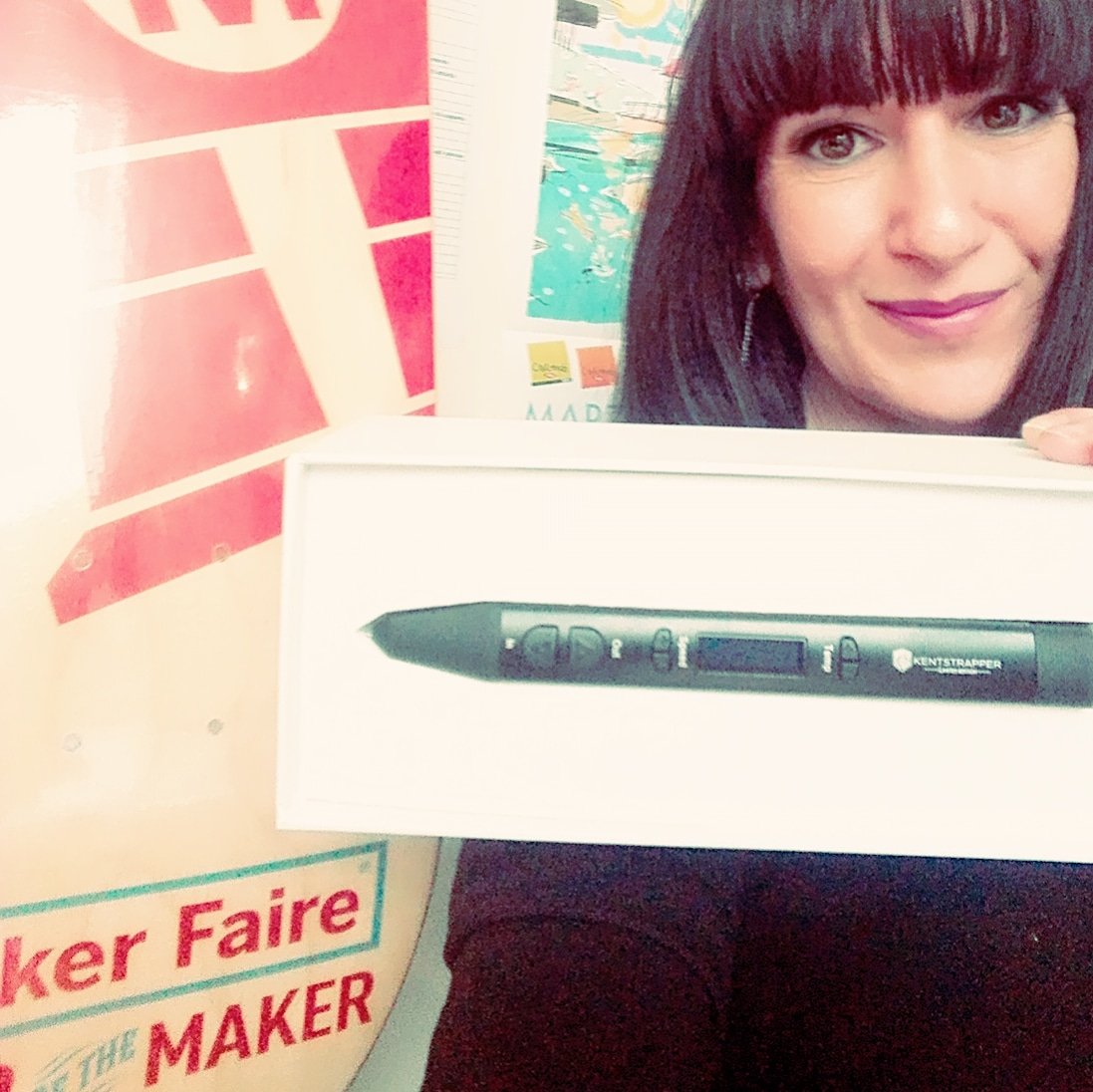 BarbaraRicci_73's tweet photo. Posso dire che oltre ad essere #TeamMFR sono anche #Maker ? Arrivata la mia #penna3d😍
@MakerFaireRome @3DDigitalDream @kentstrapper https://t.co/4gJs8wNgOh
