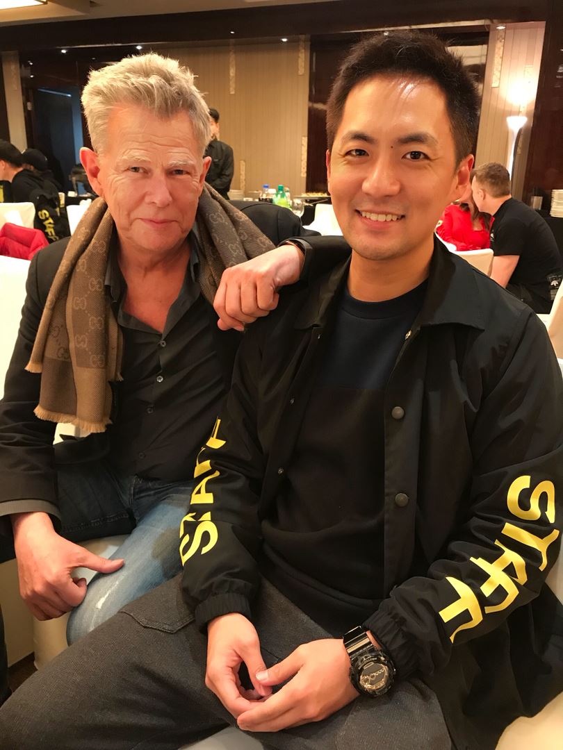 angjunyang's tweet photo. Photo of a lifetime, with the legendary Mr David Foster. Such an honor to be on the same stage as u Sir ❤️Thanks to my bro JJ for the opportunity.
此生无悔,很荣幸遇到心目中和史上最强的制作人 Mr David Foster.
David Foster
#davidfoster
#sanctuaryworldtour
#angjunyang https://t.co/InixXoJYo8
