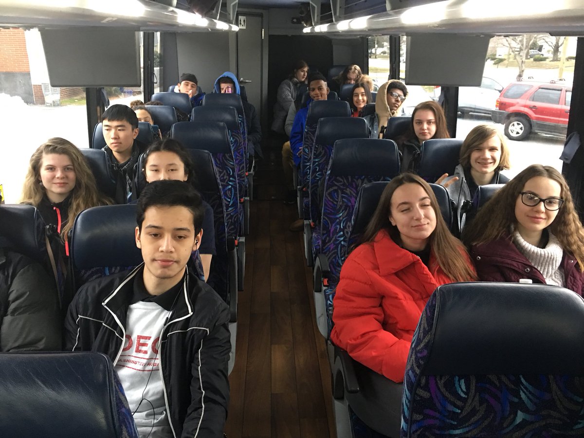 PitsakisClass's tweet photo. AP Art & AP English @GdubEagles students are heading to @metmuseum for an interdisciplinary academic trip! Sorry @Haytius for not getting you in the pic! #PHILLYtoNYC #PitsakisClass https://t.co/odupryOfKc