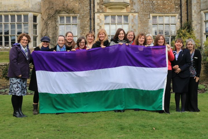 WiltonPark's tweet image. Continuing the #SuffrageFlagRelay:

Here are some of our colleagues holding up the @SuffrageFlag, celebrating the advances in #Equality.

#FollowtheFlag