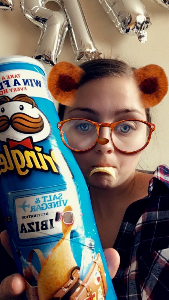 lanie19878's tweet photo. #PringlesTakeaBite  @Pringles_UK  ✈️🎉✈️ https://t.co/AJ6umf4heQ