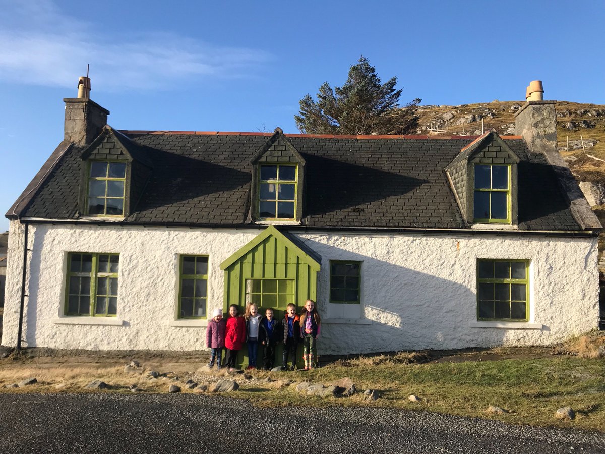 GM 1/2’s topic this term was Ceitidh Mòrag, the pupils thoroughly enjoyed a trip to see Katie Morag’s house! #takingthelearningoutdoors #outdoorclassroom #writingstimulus