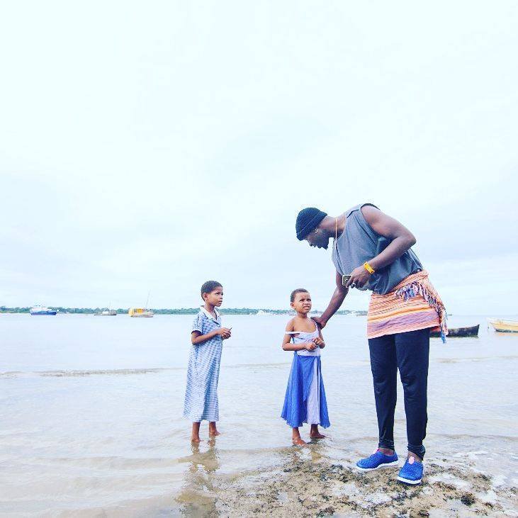 jutadeniwe1's tweet photo. Vote @eddykenzoficial #KCA #FavAfricanStarEddyKenzo https://t.co/0uwosIoGeV