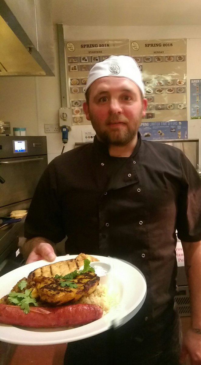 Ryan in the kitchen showing off our new spring menu, recommendations today Tandoori Mixed grill along with our SPH challenge today San Miguel. Well done team <a href="/SteveAdamsTT/">Steve Adams</a> -DL