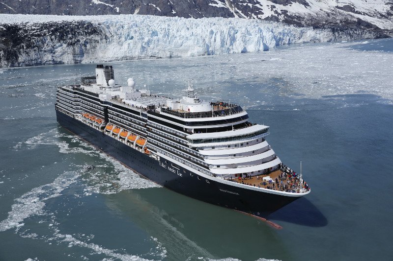 Today's the day! At 10AM PST, we're partnering with <a href="/HALcruises/">Holland America Line</a> to show you all that you can experience in #Alaska on one of their 2018 Alaska Land+Sea Journeys! It's not too late to register! Snatch your spot here: bit.ly/2oZ7Exe #webinar #cruising #cruises