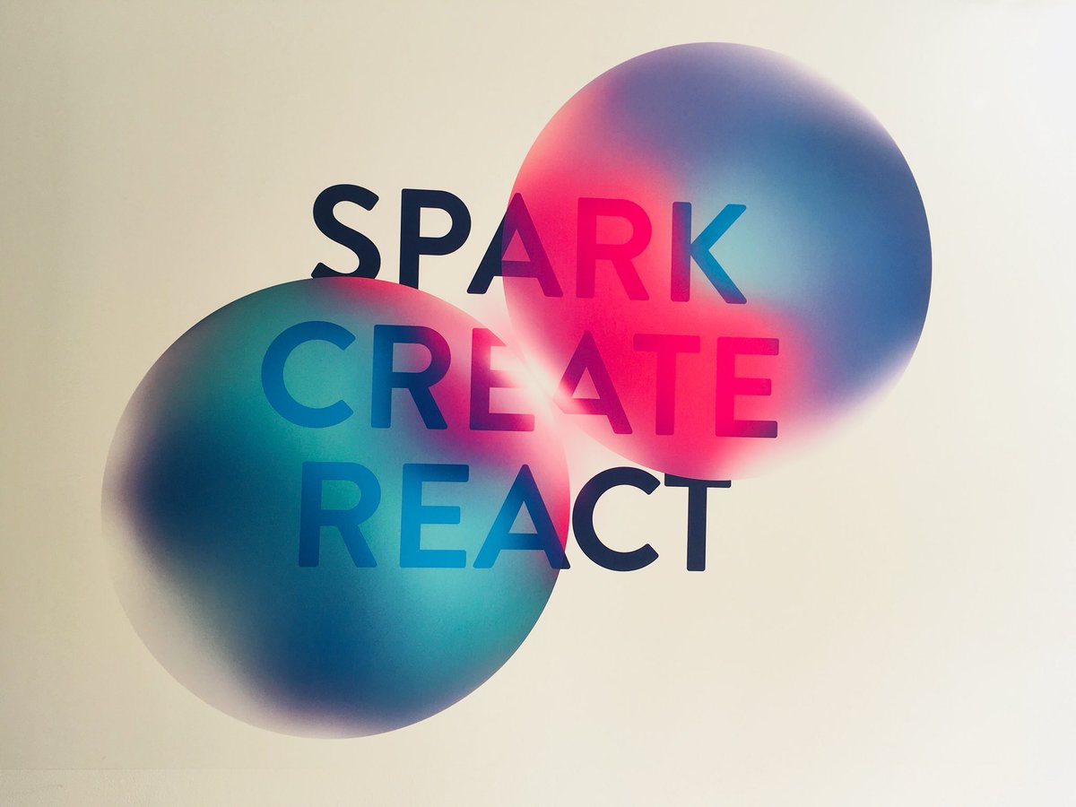 JevsJevsJevs's tweet photo. Getting ready for our #sparkcreatereact #seminars tomorrow and Wednesday. #inhouseflorist @DragonRougeUK https://t.co/8gw1dEJQTf