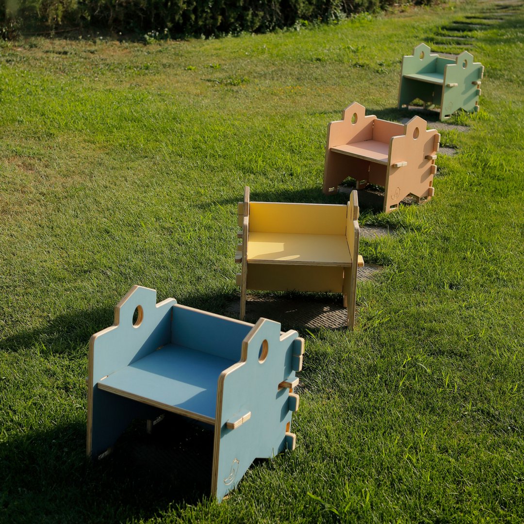 cocoedesign's tweet photo. The road to happiness is paved with simple things. And we with our little BICE are happy! Good International Day of Happiness #happiness #gioia #simplicity #InternationalDayOfHappiness
BICE #ARMCHAIR #BOOKCASE https://t.co/vlsalGR2cK 
#ineriordesign #designforkids #kidsinteriors https://t.co/4na7doaH5M