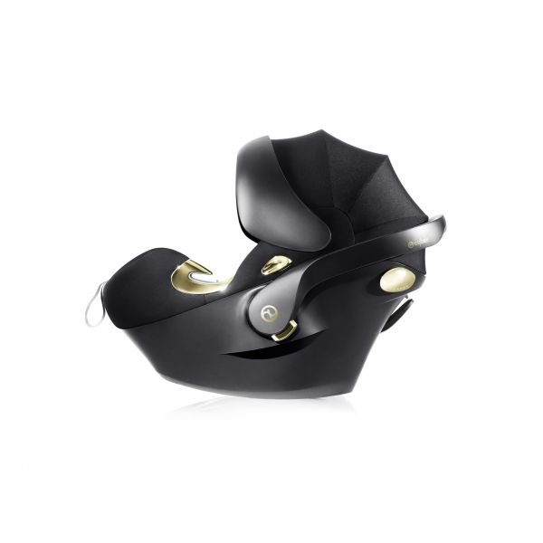 cmonpremier_com's tweet photo. Découvrez sur #CmonPremier le siège auto #Cybex signée #JeremyScott 
https://t.co/vtwvWpYuCL https://t.co/YAxXjMKYym