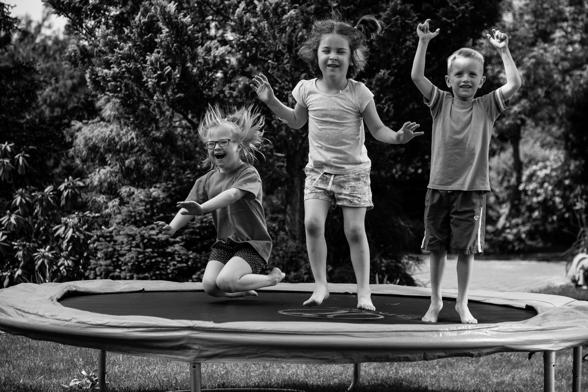 visualheads's tweet photo. Wspólna zabawa - backstage #filmproduction #poznan #visualheads #kids #fun #gear #video  #trampoline https://t.co/5FmsQAu1pI
