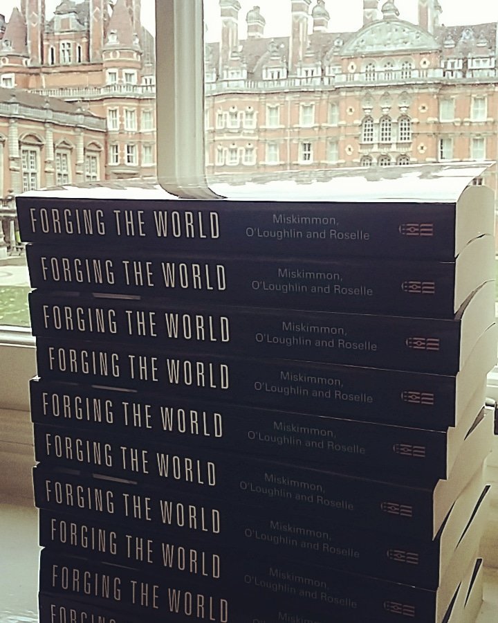 Ben_OLoughlin's tweet photo. Paperback copies arrived of Forging the World: Strategic Narratives and International Relations, by @amiskimmon @lroselle and I. Thanks @UofMPress! https://t.co/bEMCGu8s1x https://t.co/i7ktX8Lb7S