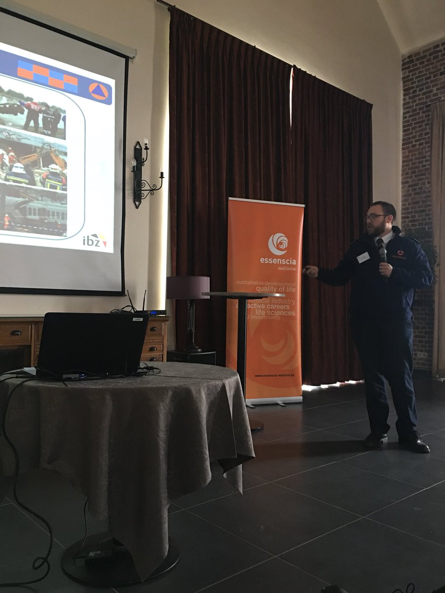 Aline_BeAlert's tweet photo. 1r Forum Seveso en WL organisé par@essenscia - où j’ai le plaisir de présenter #bealert et d’écouter le Cpt David au sujet des clusters de la #protectioncivile #seveso https://t.co/rardrevSGQ