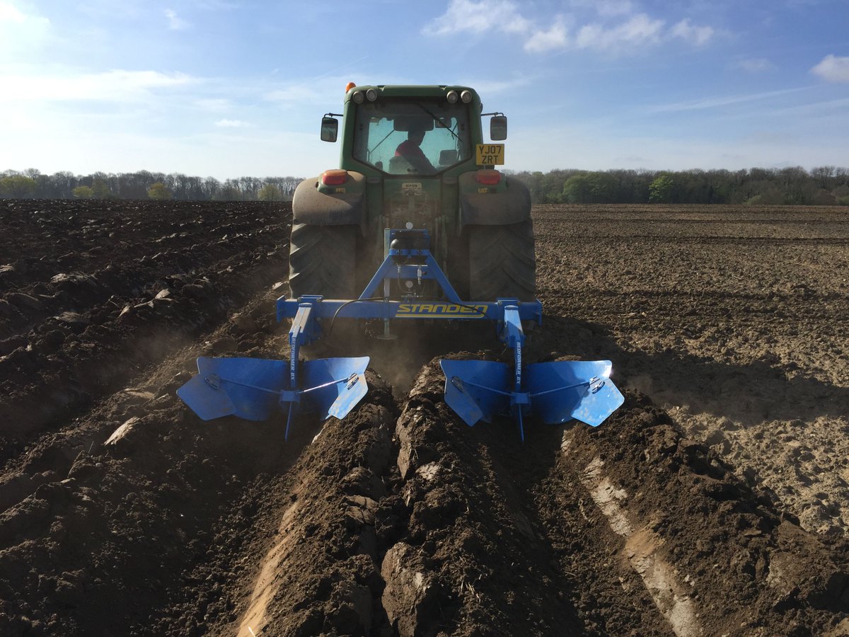standeneng's tweet photo. Ready for planting? 2, 3 &amp; 4 bodied Bedformers to suit all soil types  #farming #potatomachinery #britishengineered https://t.co/RJVq3lwA9u Get in touch for more details. https://t.co/wc4NZCHqKt