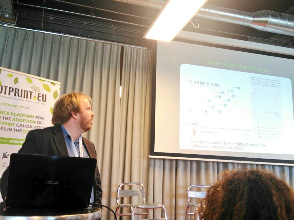 ICTFOOTPRINTeu's tweet photo. Our need for energy just for #ICT is growing and will keep growing. @jvlasveld says that @GreenITAms wants to improve #energyenergy in #IT and is joining forces with key #EU players to make this a reality @AGIT_Qc @SustyforLondon @greenitsig https://t.co/O5cqBKysbn